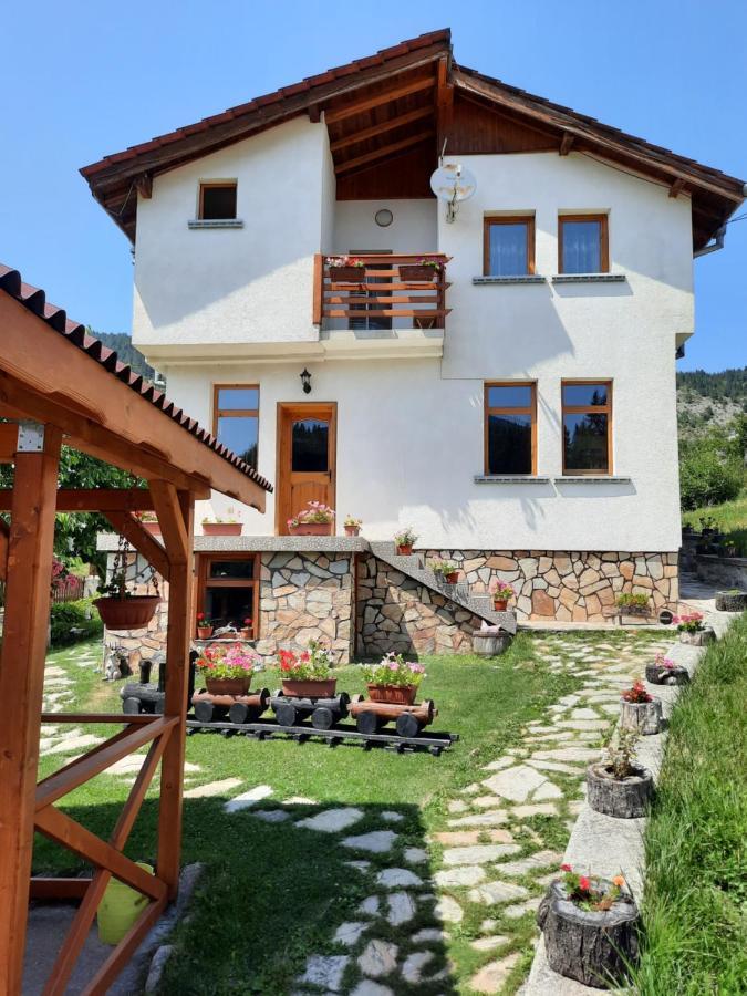 Вила Здравец Yagodina Exterior photo